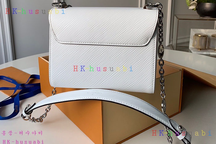 �ڹ̷��ޡ� ���̺��� Ʈ����Ʈ  M55411-4