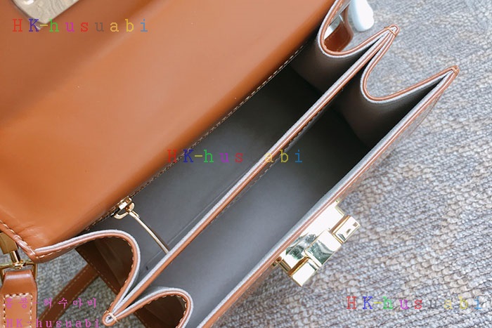 �ڹ̷��ޡ�  ��󰡸� �̸��� F 2121550