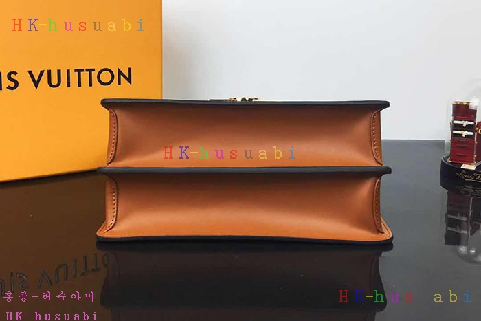 �ڹ̷��ޡ� 2019SS ���̺��� ���� LV M44391-5