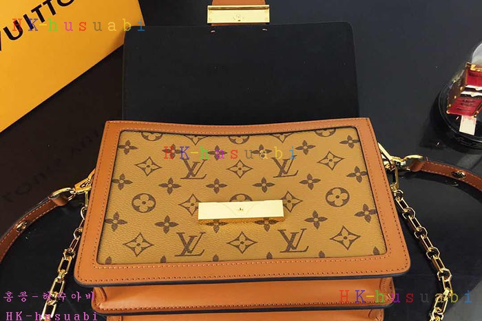 �ڹ̷��ޡ� 2019SS ���̺��� ���� LV M44391-5