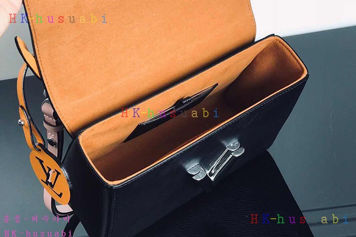 �ڹ̷��ޡ� ���̺��� Ʈ����Ʈ MM  LV M52503