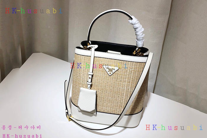 �ڹ̷��ޡ� ����� ������ PR 1BA212