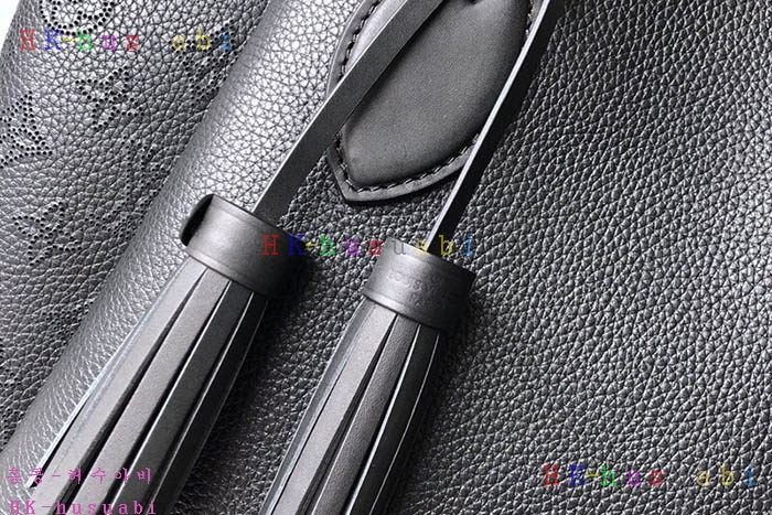 �ڹ̷��ޡ� ���̺��� �Ͽ�޾� ũ�ν��ٵ� ��Ʈ�� LV M55029