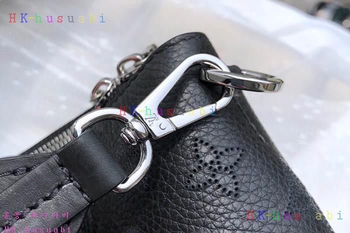 �ڹ̷��ޡ� ���̺��� �Ͽ�޾� ũ�ν��ٵ� ��Ʈ�� LV M55029