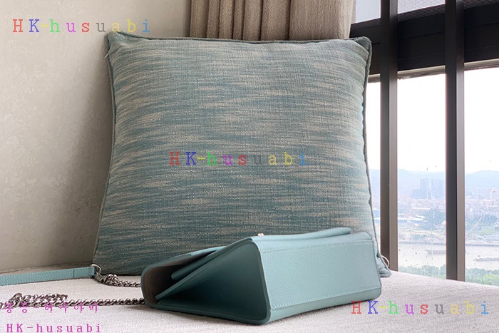 �ڹ̷��ޡڷ��̺��� ���̶��� M56377