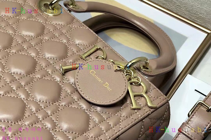 �ڹ̷��ޡڵ�� ���̵� �̵�� �� M0565