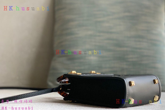 �ڹ̷��ޡ���� �̴� ������ ���� 8BS051