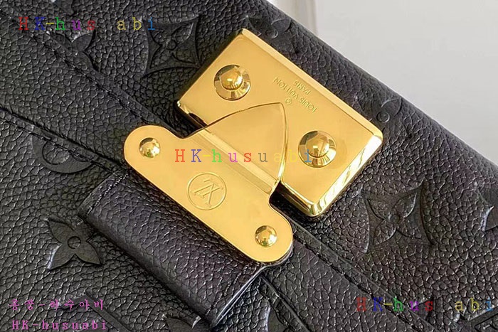 �ڹ̷��ޡڷ��̺��� ������ M46200