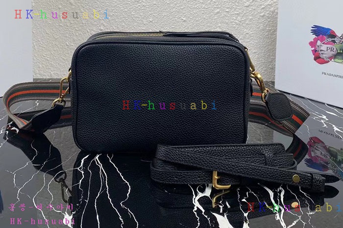 �ڹ̷��ޡ������ ���ڷ� ���� ���� ī�޶�� 1BH079