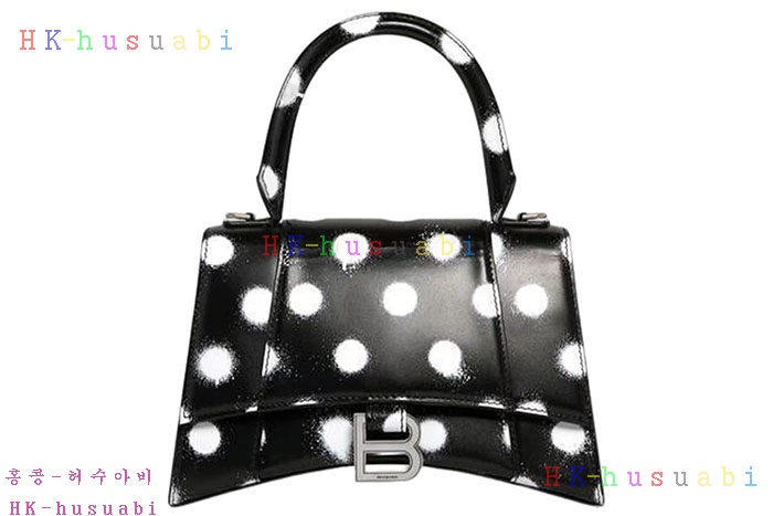 �ڹ̷��ޡڹ߷��þư� �ƿ��۶� ���� �ڵ�� 593576(2�÷�)