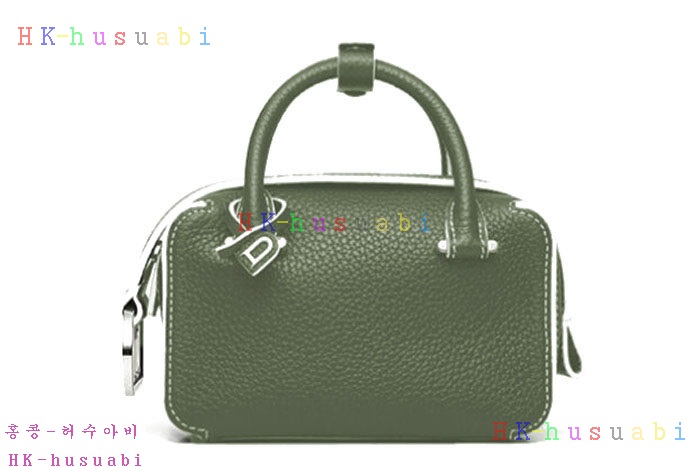 �ڹ̷��ޡڵ��� �� �ڽ� �̴�  AA0556