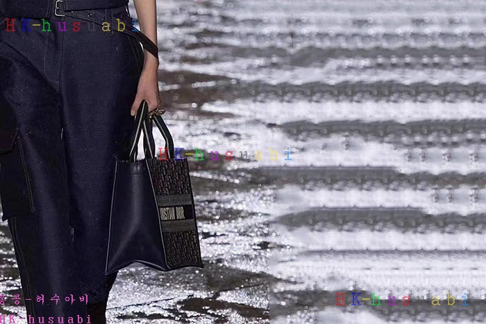 �ڹ̷��ޡڵ�� DIOR ����Ʈ ���� �� M1286