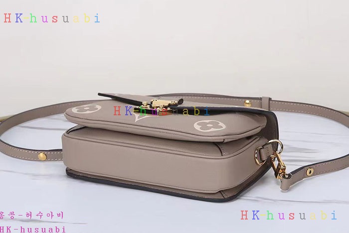 �ڹ̷��ޡڷ��̺��� ���� ����Ʈ ��Ƽ�� �̽�Ʈ ����Ʈ M23081