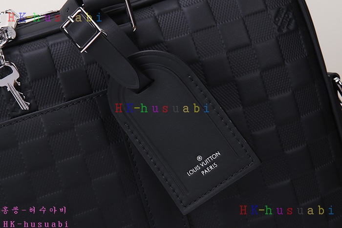 �ڹ̷��ޡڷ��̺��� ����Ʈ ��ť�� ������ PM N40444