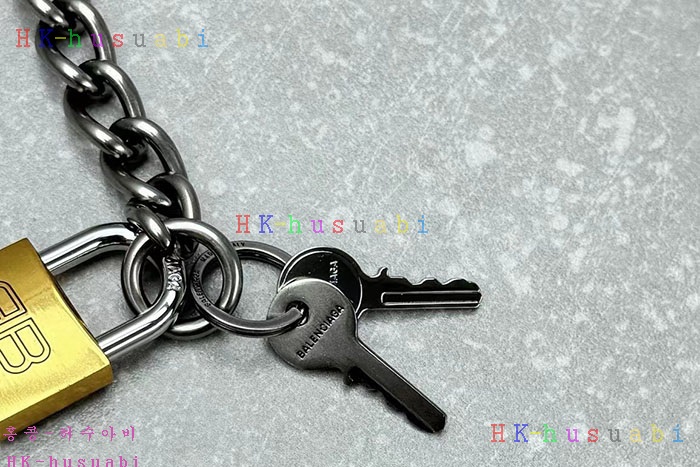 �ڹ̷��ޡڹ߷��þư� LOCKER ��Ƽũ ��ũ ü�� ����� 770281