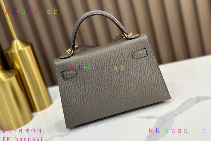 �ڹ̷��ޡڿ����޽� �̸� �̴�  H 9668220-3 �ü���