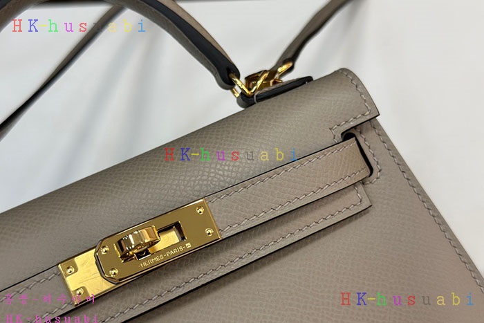 �ڹ̷��ޡڿ����޽� �̸� �̴�  H 9668220-4 �ü���