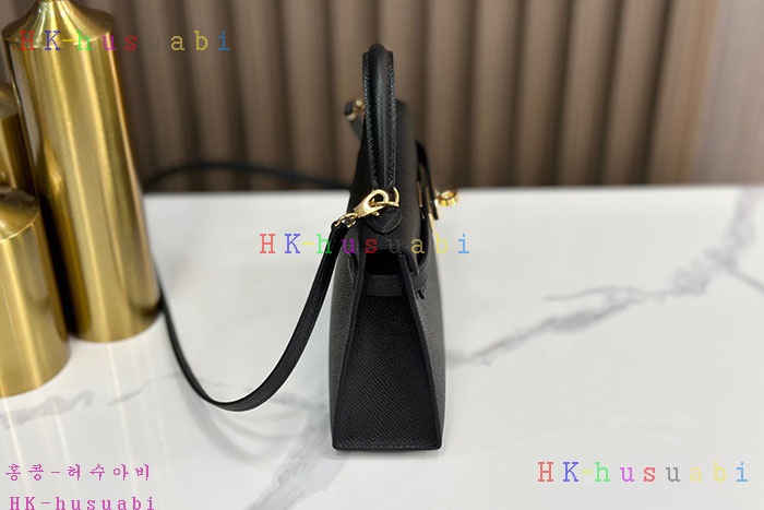 �ڹ̷��ޡڿ����޽� �̸� �̴�  H 9668220-7 �ü���