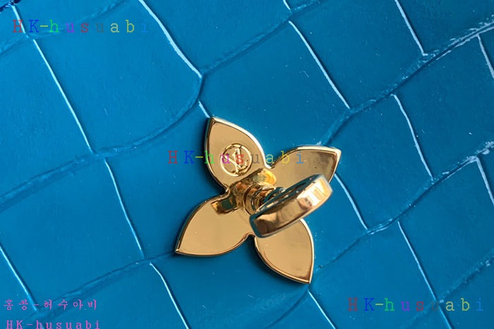 �ڹ̷��ޡڷ��̺��� ���� �� ��  M84713-10(�������)