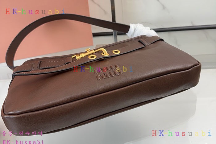 �ڹ̷��ޡڹ̿�̿� �ƹ�ٸ� ���� ���ַ� ���� �� ���� 5BC182