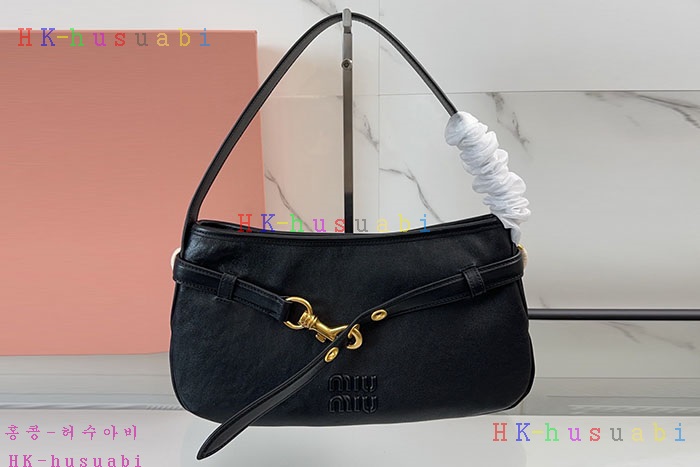 �ڹ̷��ޡڹ̿�̿� �ƹ�ٸ� ���� ���ַ� ���� �� ���� 5BC182-1