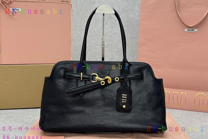 �ڹ̷��ޡڹ̿�̿� ���� ���� �ƹ�ٸ� �� 5BG310-2