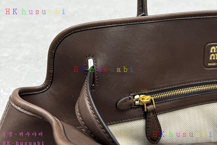 �ڹ̷��ޡڹ̿�̿� ���� ���� �ƹ�ٸ� �� 5BG310-3