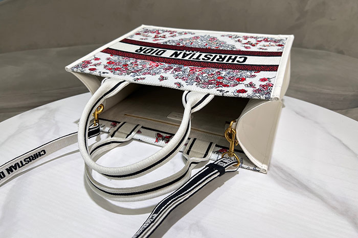 �ڹ̷��ޡڵ�� Dior �� ��Ʈ �� M1325,M1324