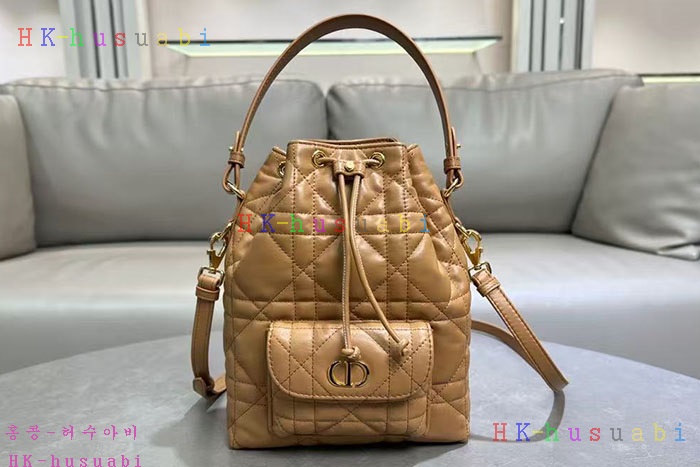 �ڹ̷��ޡڵ�� Dior Caro ī�� ���� ��Ŷ��  M3372-3