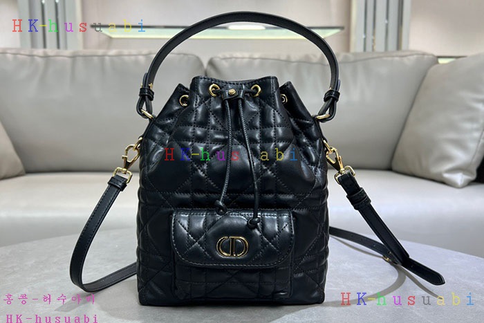 �ڹ̷��ޡڵ�� Dior Caro ī�� ���� ��Ŷ��  M3372