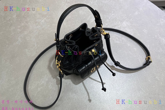 �ڹ̷��ޡڵ�� Dior Caro ī��  ���� ��Ŷ�� S5250 