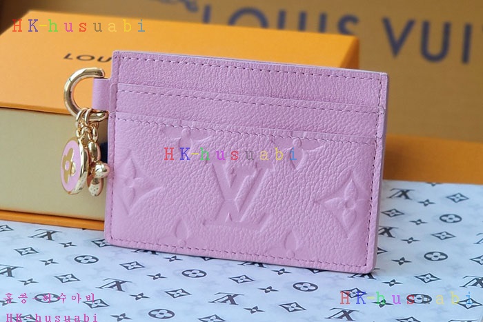 �ڹ̷��ޡڷ��̺��� LV ��  ī�� Ȧ�� M13647