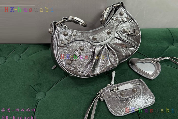 �ڹ̷��ޡڹ߷��þư� �� ī�� ����� XS ��Ż  6713090