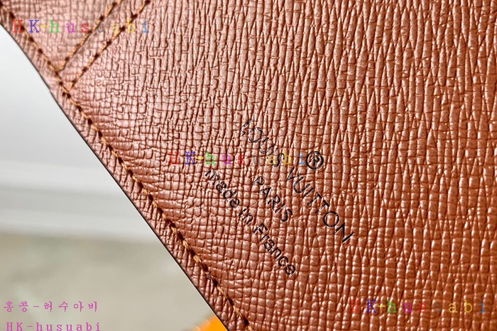 �ڹ̷��ޡڷ��̺��� ���¥ ���� ���׷� M66540