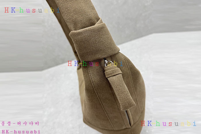 �ڹ̷��ޡڸ��޸� ����Ʈ�� ���� ��� ��ư ĵ���� ũ��ƻ�  BG0150