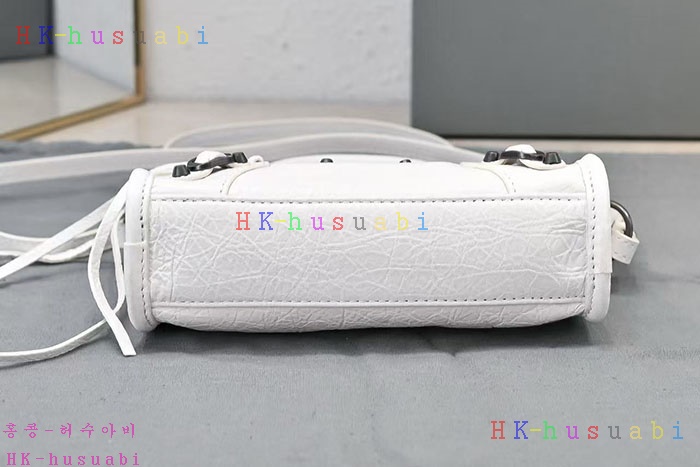 �ڹ̷��ޡڹ߷��þư� �� ��Ƽ ���� 8196712-4