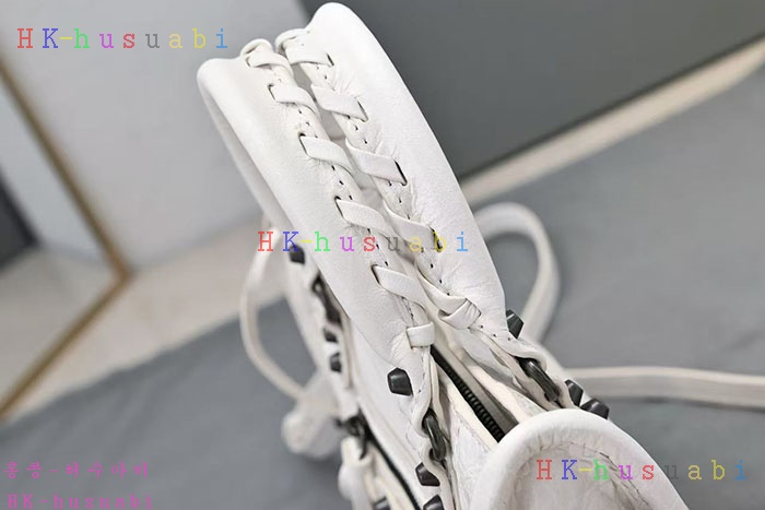 �ڹ̷��ޡڹ߷��þư� �� ��Ƽ ���� 8196712-4