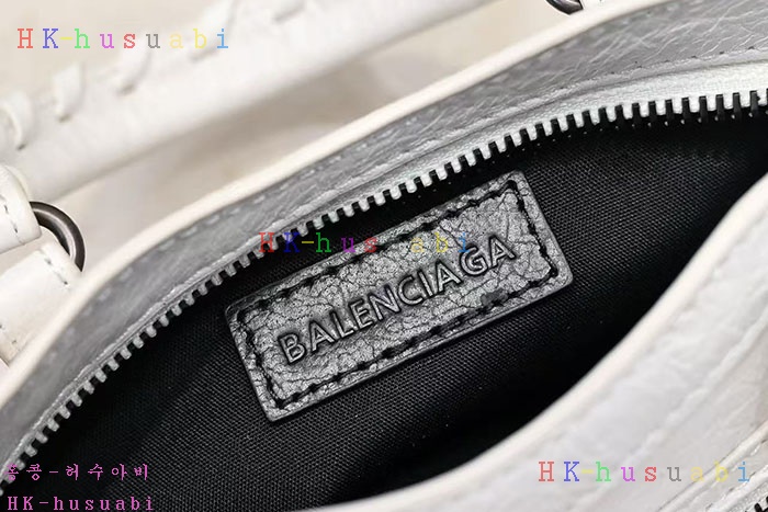 �ڹ̷��ޡڹ߷��þư� �� ��Ƽ ���� 8196712-4