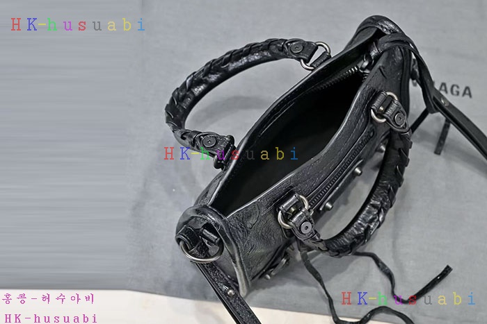 �ڹ̷��ޡڹ߷��þư� �� ��Ƽ ���� 8196712-2