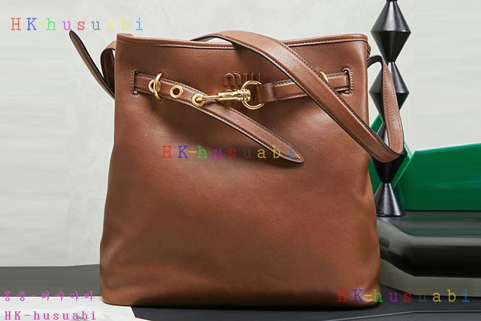 �ڹ̷��ޡڹ̿�̿� �ƹ�ٸ� ��Ŷ �� 5BE101